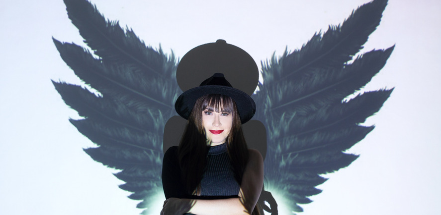 User's guide to style feather dress